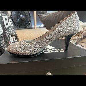 Kelly & Katie Black and White Pumps